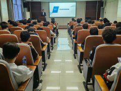 冷子昊回首了正在的肄业经&hellip;